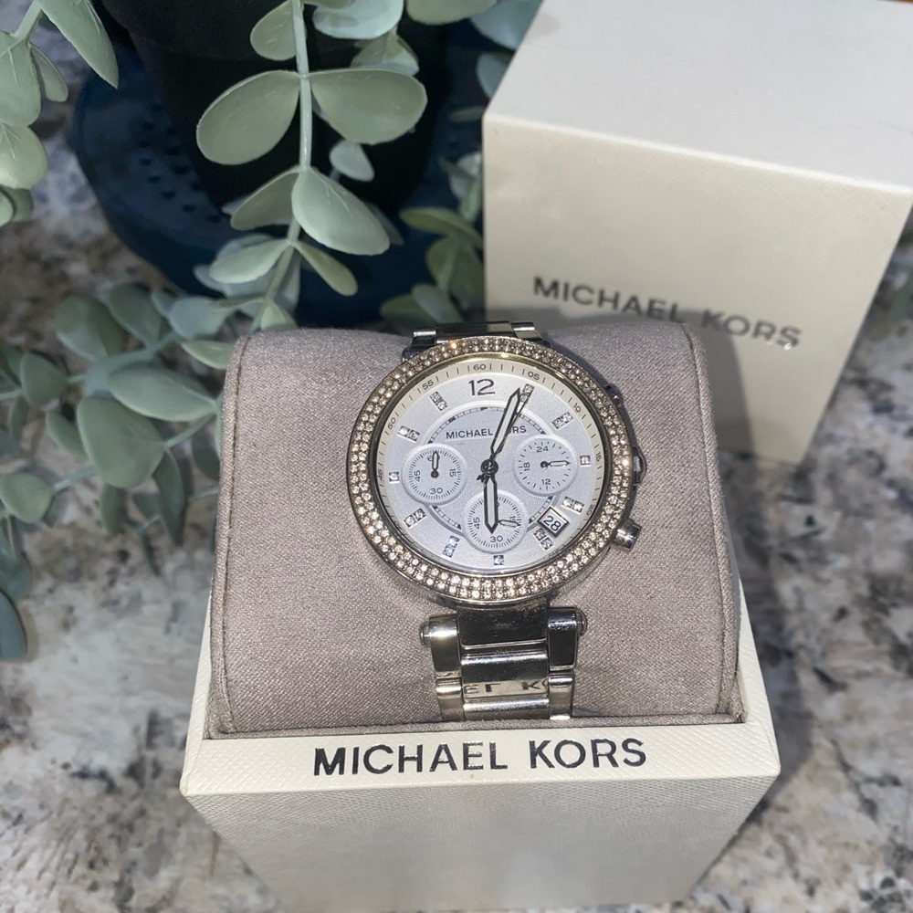 MK Watch - Picture 2 of 11